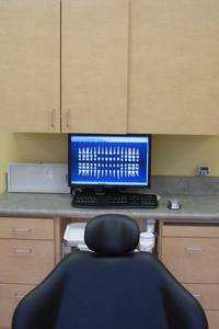 Dennis Baik DDS-Treatment Room