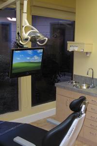 Dr. Dennis Baik-Treatment Room