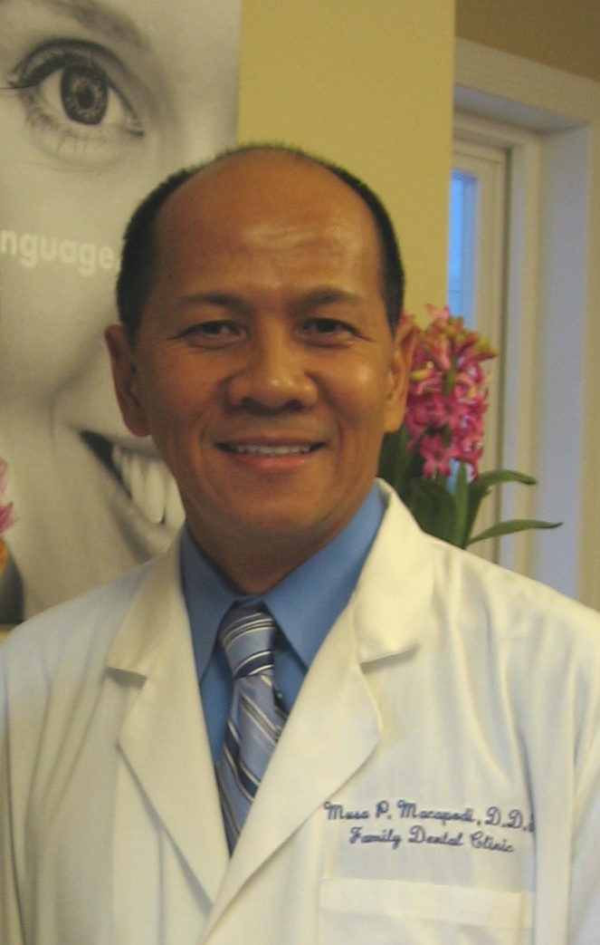 Dr. Musa Macapodi