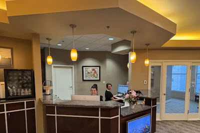 Portrait of Dr Heath Lefberg