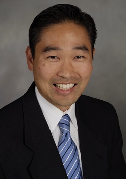 Bellvue Dentist - Dr. Johann Yi