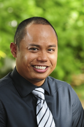 Optometrist Joel E. Punzal of Crane Eye Care in Lihue Hawaii