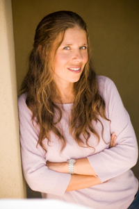 Dr. Niloofar Hubrich